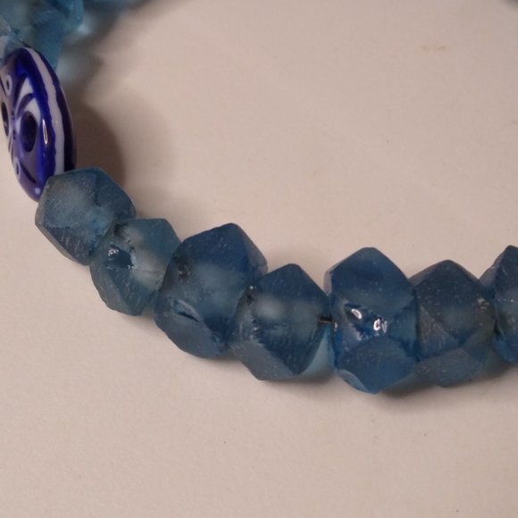 Vintage Glass And Ceramic Blue Bead Bracelet - Picture 9 of 13